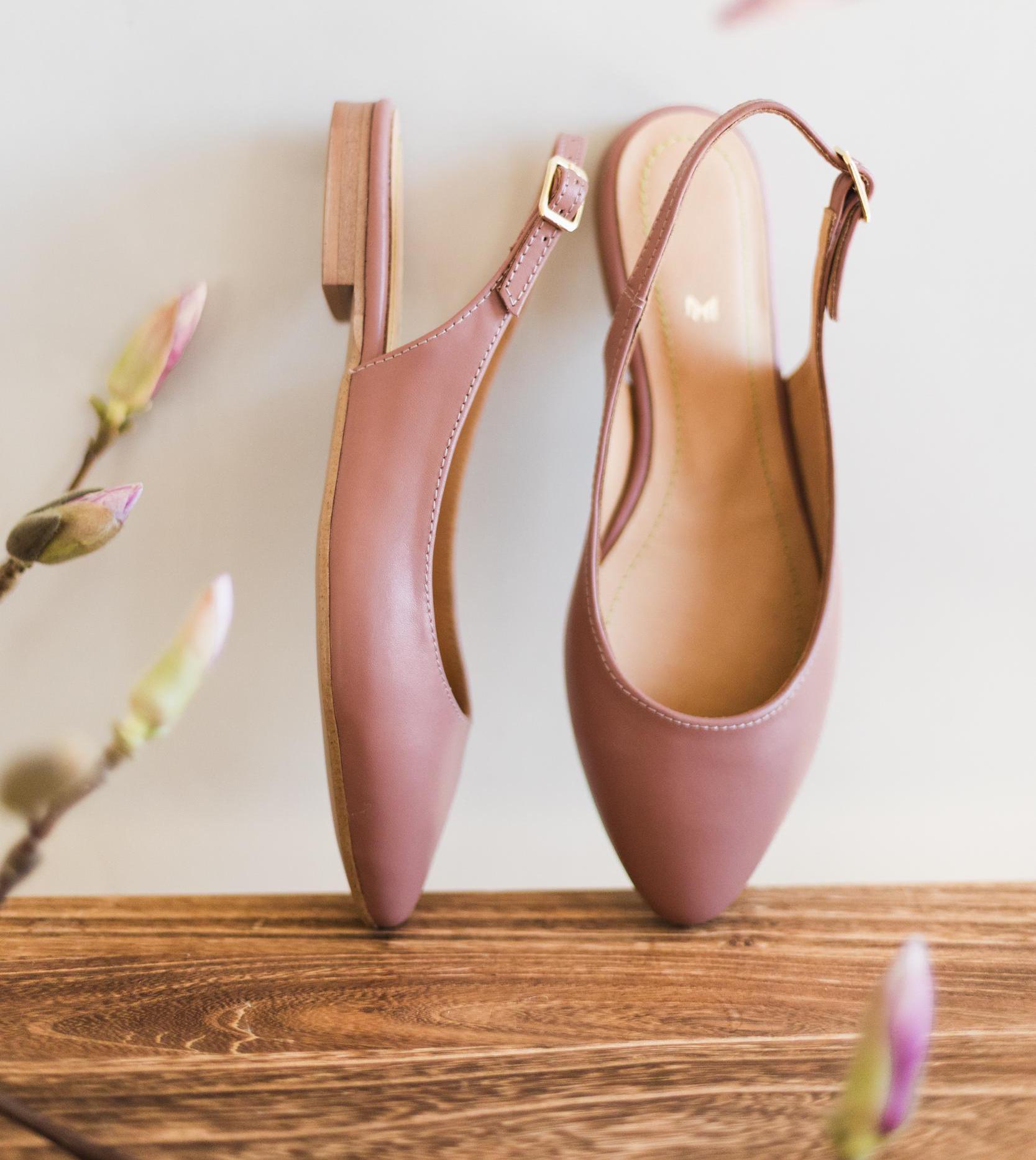 Sommer Ballerinas, Slingback Schuhe, Altrosa Leder Damen Flache Spitze Zehenschuhe, Handgemachte Lederschuhe von MIUMMASH