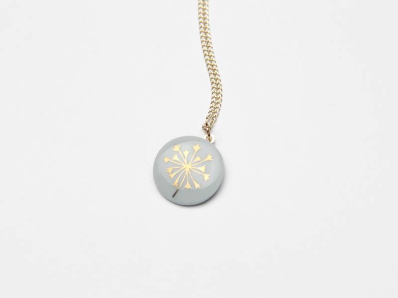 Porzellan-Anhänger, Mint, Goldene Pusteblume Porzellan-Anhänger, Mint, Goldene Pusteblume von MIYUporzellanschmuck