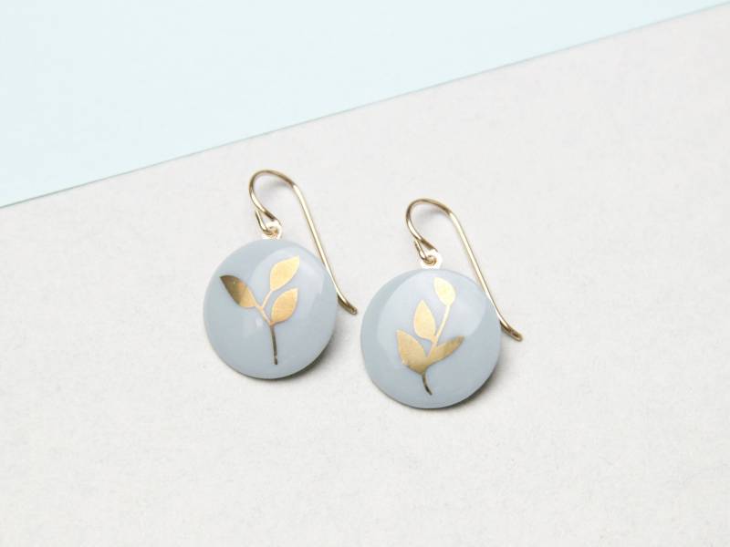 Porzellan Ohrringe/Mint Mit Goldenen Blättern Porzellanschmuck Keramikschmuck Mint-Gold Goldschmuck Blatt Handgemacht Porzellan Ohrringe/Mint Mit Goldenen Blättern Porzellanschmuck Keramikschmuck Mint-Gold Goldschmuck Blatt Handgemacht von MIYUporzellanschmuck