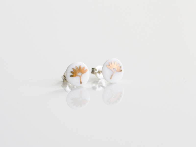 Porzellan Ohrstecker, Weiß, Gold, Pusteblume Porzellan Ohrstecker, Weiß, Gold, Pusteblume von MIYUporzellanschmuck