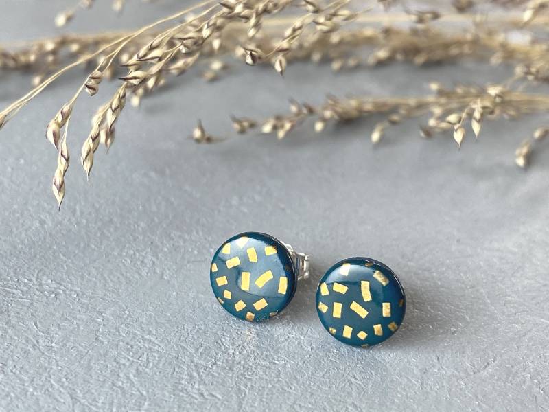 Porzellan Ohrstecker/Grün Mit Goldenem Konfetti Porzellanschmuck Goldschmuck Keramikschmuck Ohrringe Aus Keramik Porzellan Ohrstecker/Grün Mit Goldenem Konfetti Porzellanschmuck Goldschmuck Keramikschmuck Ohrringe Aus Keramik von MIYUporzellanschmuck