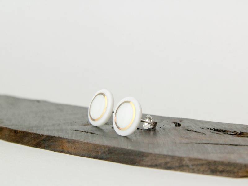 Porzellanohrstecker, Weiß Mit Goldenem Kreis Porzellanohrstecker, Weiß Mit Goldenem Kreis von MIYUporzellanschmuck