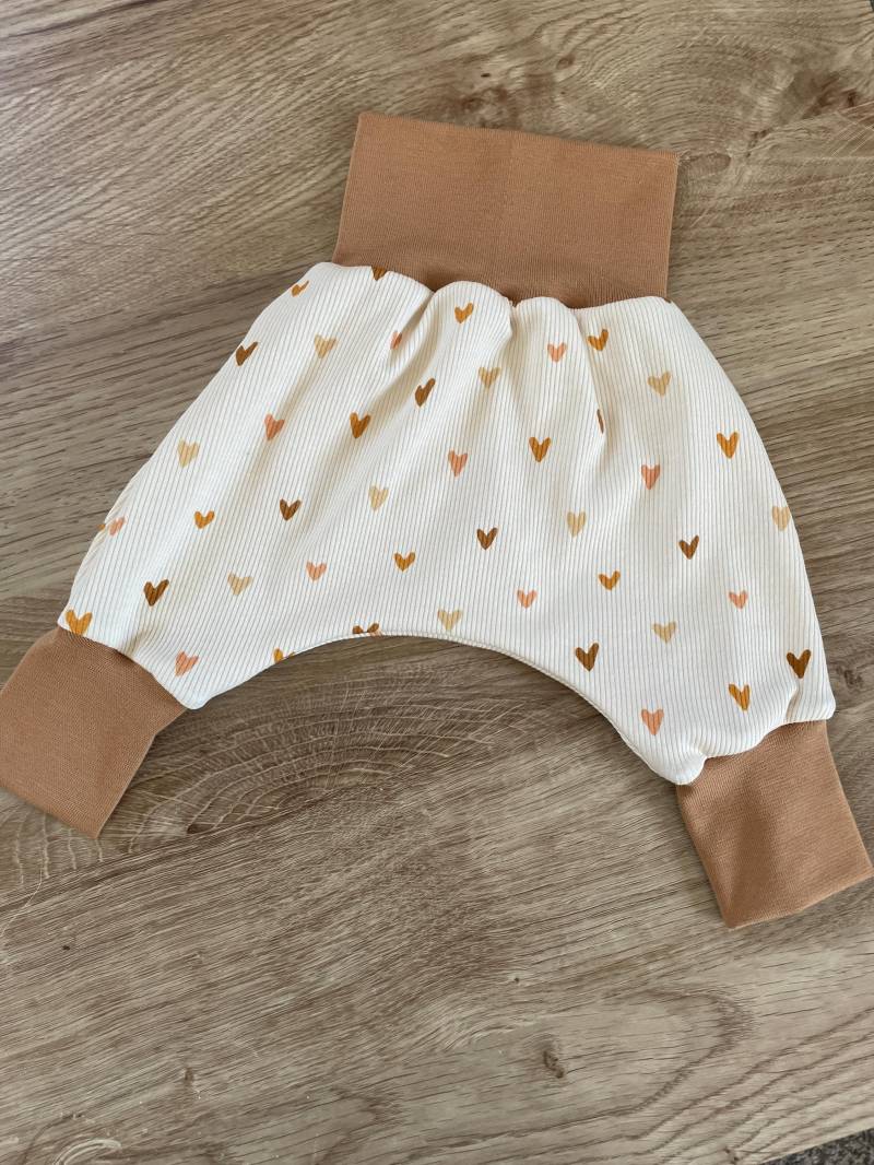 Baby Pumphose Aus Rippjersey Mit Herzen von MJsMiniMode