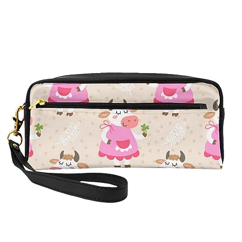 Rotes Auto vor dem Eiffelturm, Reise-Make-up-Tasche, Federmäppchen, Leder, tragbare Kosmetiktasche, Kulturbeutel für Damen und Mädchen, Hübsche rosa Cartoon-Kuh, Einheitsgröße von MKNAZ