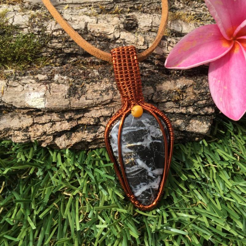 Jaspis Wire Wrapped Anhänger, Kristall Halskette, Edelstein Schmuck, Geschenk Für Freund von MKcreationsCrafts