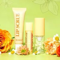MLSMILE - Set of 4: Lip Care & Hair Elastic Gift Set - Vanilla Bean #01 Vanilla Bean MLSMILE - Set of 4: Lip Care & Hair Elastic Gift Set - Vanilla Bean #01 Vanilla Bean von MLSMILE