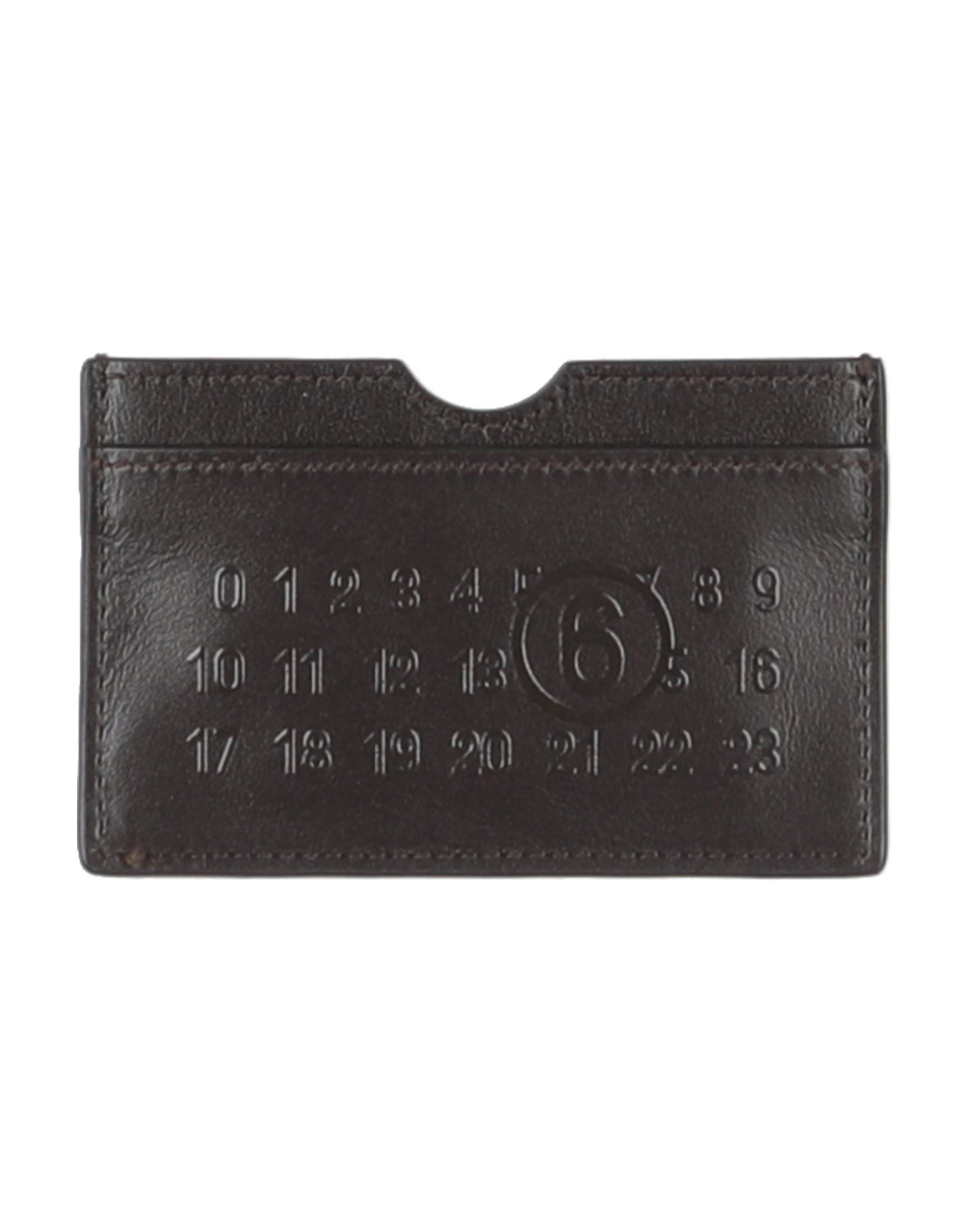 MM6 MAISON MARGIELA Kartenetui Damen Dunkelbraun MM6 MAISON MARGIELA Kartenetui Damen Dunkelbraun von MM6 MAISON MARGIELA