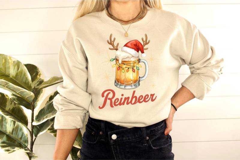 Weihnachtspullover Mit Bierglas & Geweih - Reinbeer Sweatshirt | Weihnachtsoutfit Geschenkidee Weihnachten Weihnachts Sweater Unisex von MMDesignAtelier