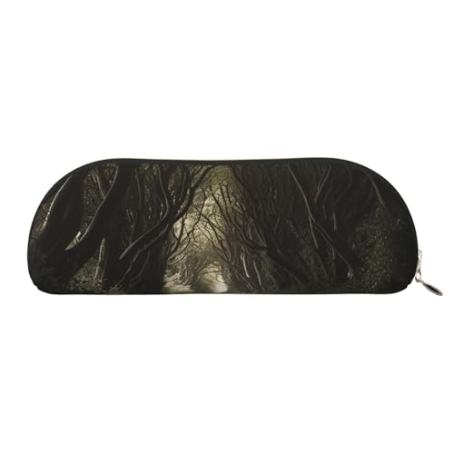 MMSJSBVY Federmäppchen aus Leder mit niedlichem Hund, halbrunder Organizer mit Reißverschluss für Stifte, Kosmetik und Reisen, Dark Path, Einheitsgröße, Schulranzen von MMSJSBVY