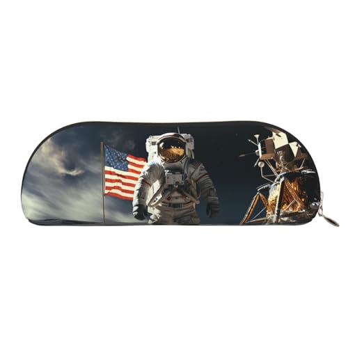 MMSJSBVY Federmäppchen aus Leder mit schönem Blumenmuster, halbrunder Organizer mit Reißverschluss für Stifte, Kosmetik und Reisen, Astronaut landet auf dem Mond, Einheitsgröße, Schulranzen MMSJSBVY Federmäppchen aus Leder mit schönem Blumenmuster, halbrunder Organizer mit Reißverschluss für Stifte, Kosmetik und Reisen, Astronaut landet auf dem Mond, Einheitsgröße, Schulranzen von MMSJSBVY