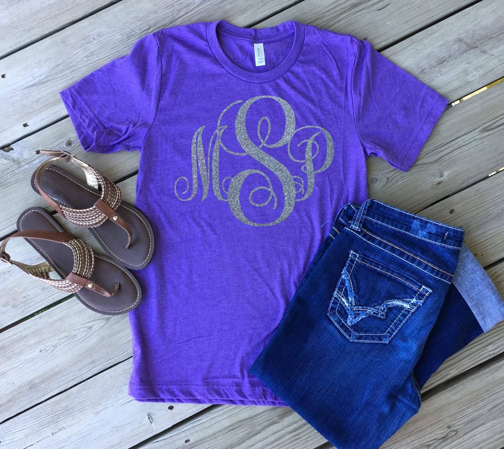 Schreibschrift Glitzer Monogramm Shirt/Unisex Sizing Individualisierbar Schreibschrift Glitzer Monogramm Shirt/Unisex Sizing Individualisierbar von MMZdesign