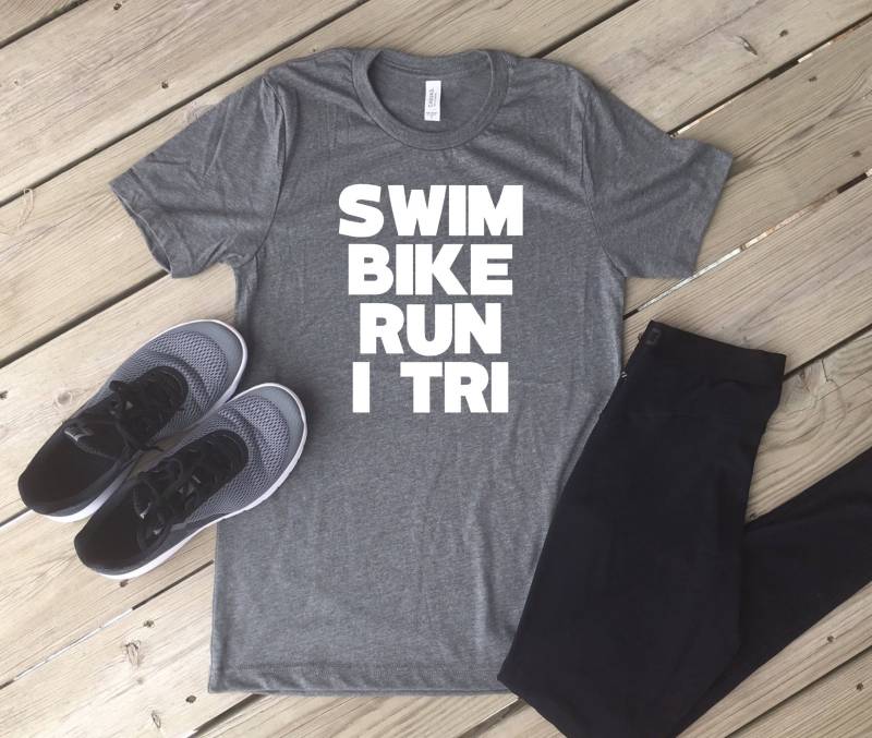 Swim Bike Run I Tri Shirt/Trietchen-Shirt Unisex Sizing Swim Bike Run I Tri Shirt/Trietchen-Shirt Unisex Sizing von MMZdesign