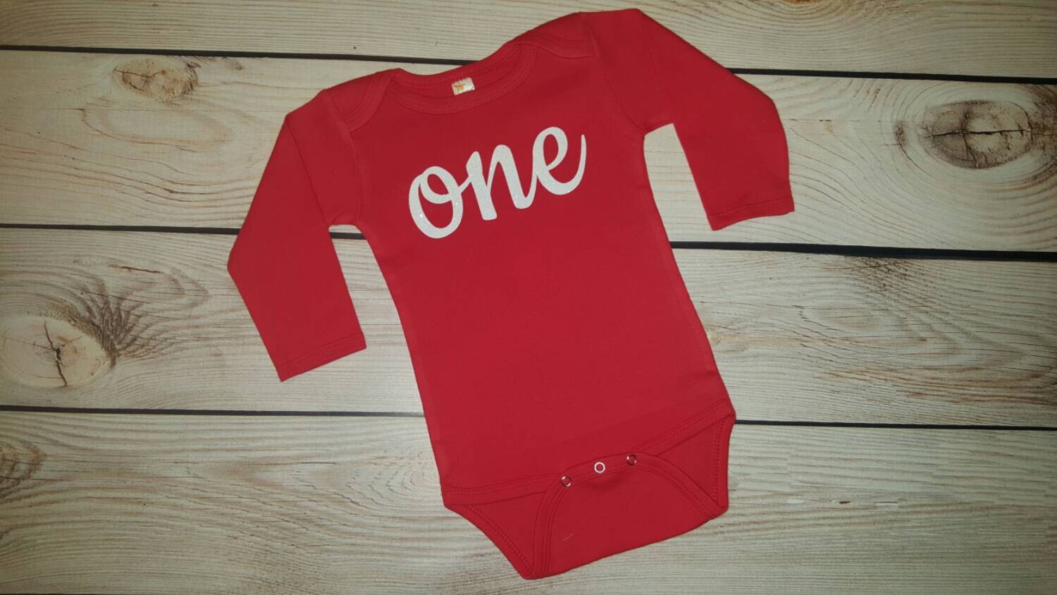 Baby/Mädchen Weihnachten One Geburtstag Bodysuit, Glitter Rot Und Weiß Urlaub Outfit Baby/Mädchen Weihnachten One Geburtstag Bodysuit, Glitter Rot Und Weiß Urlaub Outfit von MMsBling
