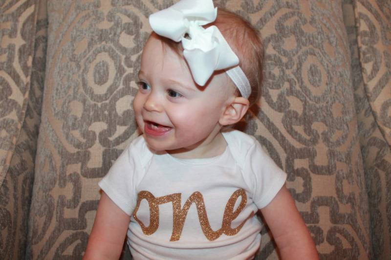Baby Gold Glitter Ein Body, 1. Geburtstag Outfit, "Ein" Ersten Geburtstag, Zwillinge Baby Gold Glitter Ein Body, 1. Geburtstag Outfit, "Ein" Ersten Geburtstag, Zwillinge von MMsBling