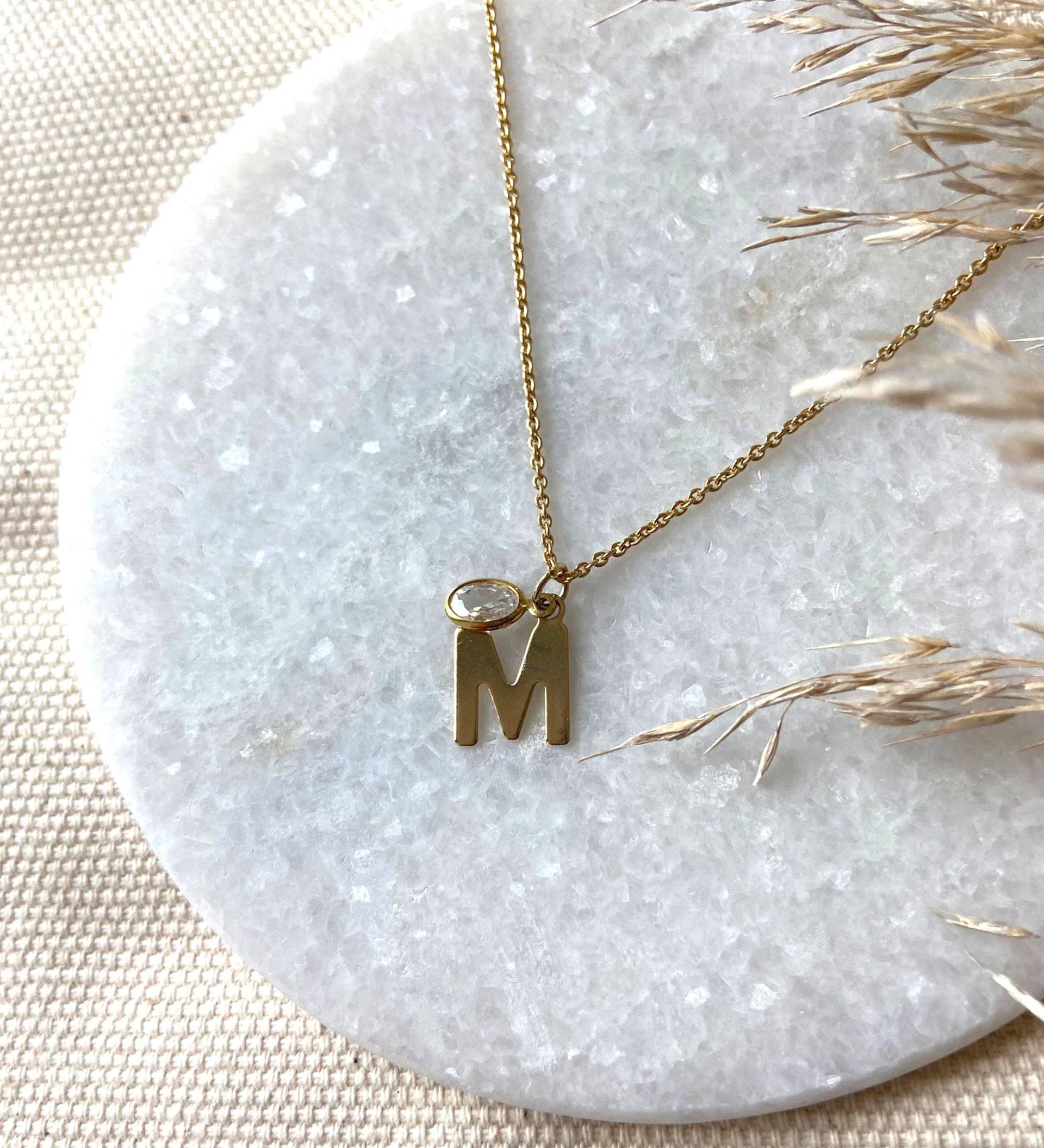 Personalisierte Buchstabenkette Edelstahl, Initiale, Buchstaben Kette, Halskette Buchstabe, Vorname, Edelstahl Gold, Geschenk, Brautjungfer Personalisierte Buchstabenkette Edelstahl, Initiale, Buchstaben Kette, Halskette Buchstabe, Vorname, Edelstahl Gold, Geschenk, Brautjungfer von MOAIStudio
