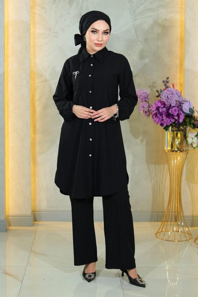 MODAMİHRAM Tunika KleidGeknöpfter Brosche Detaillierter Anzug von MODAMİHRAM