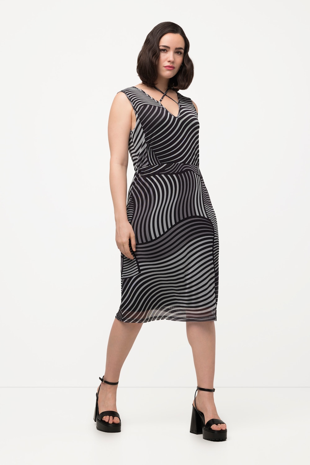 Große Größen Mesh-Midikleid, Damen, schwarz, Größe: 48, Polyester, Ulla Popken Große Größen Mesh-Midikleid, Damen, schwarz, Größe: 48, Polyester, Ulla Popken von MODERN VIEW