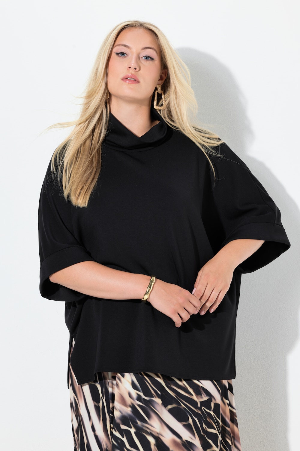 Große Größen Sweat-Poncho, Damen, schwarz, Größe: 3=58-64, Synthetische Fasern/Polyester, Ulla Popken von MODERN VIEW