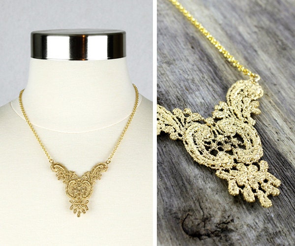 Vera - Gold Cast Lace Anhänger Halskette Vera - Gold Cast Lace Anhänger Halskette von MODafind