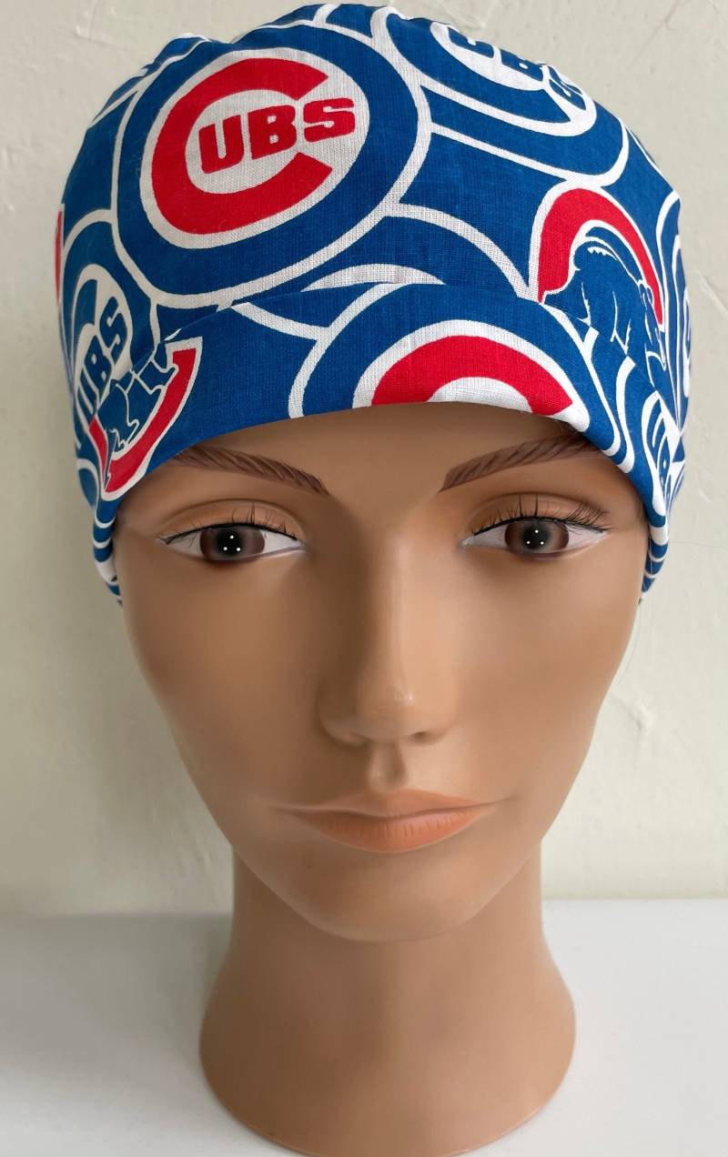 Chicago Cubs Scrub Hat - Verstellbar Fold Up von MOMandMEScrubHats