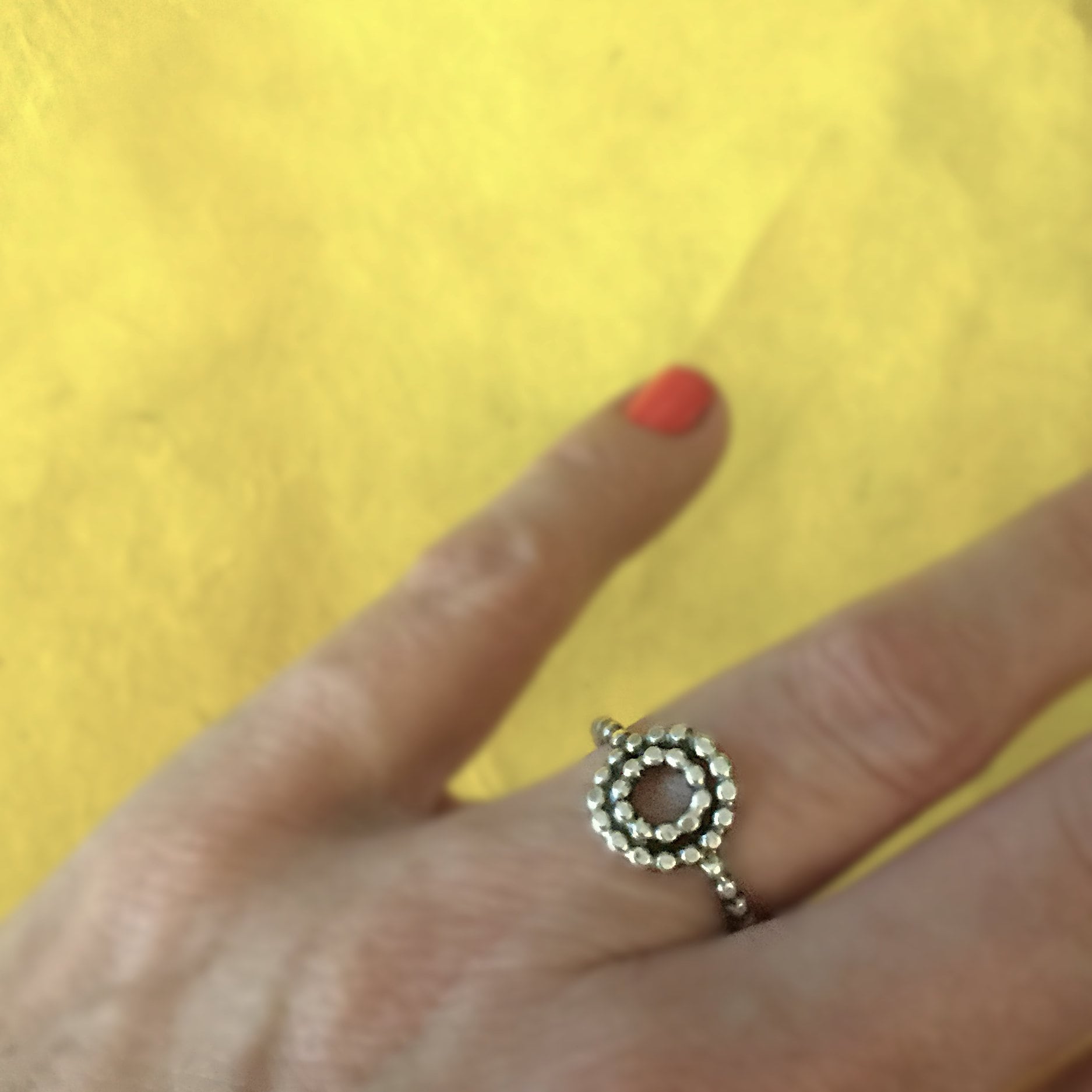 Kleiner, Handgefertigter Mandala-Ring Aus Sterlingsilber Kleiner, Handgefertigter Mandala-Ring Aus Sterlingsilber von MOMandPOM