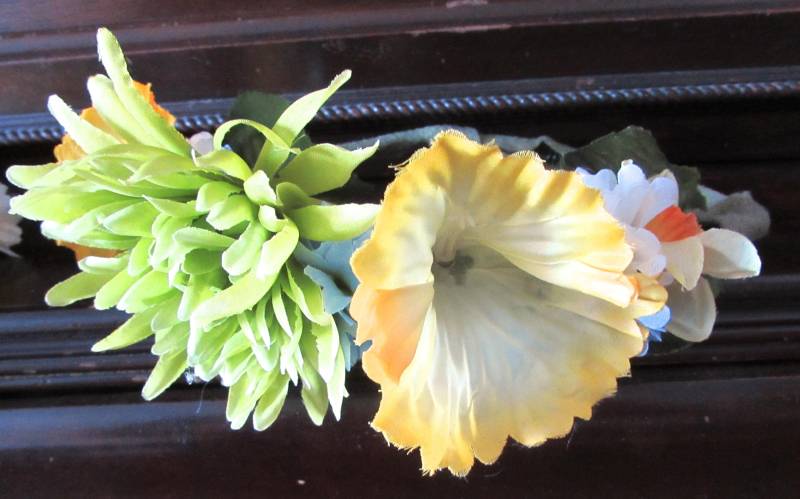 Handgemachte Blume Boho Kronen Handgemachte Blume Boho Kronen von MONDEEdesigns
