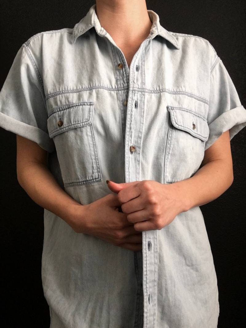Saugatuck Trockene Ware Firma Ltd. Short Sleeve Licht Waschen Jeanshemd Saugatuck Trockene Ware Firma Ltd. Short Sleeve Licht Waschen Jeanshemd von MONICAMIYAGI