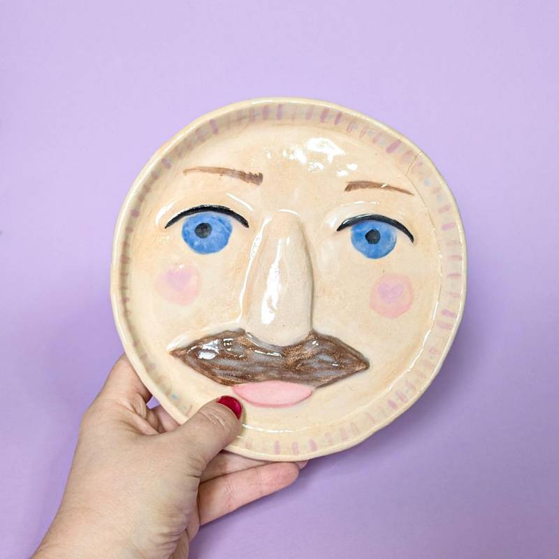 Keramik Schmuckteller Mit Gesicht Schnurrbart, Schmuckschale, Ringschale, Ringschälchen, Getöpfertes Schmuckschälchen, Schale Deko von MONIYceramics