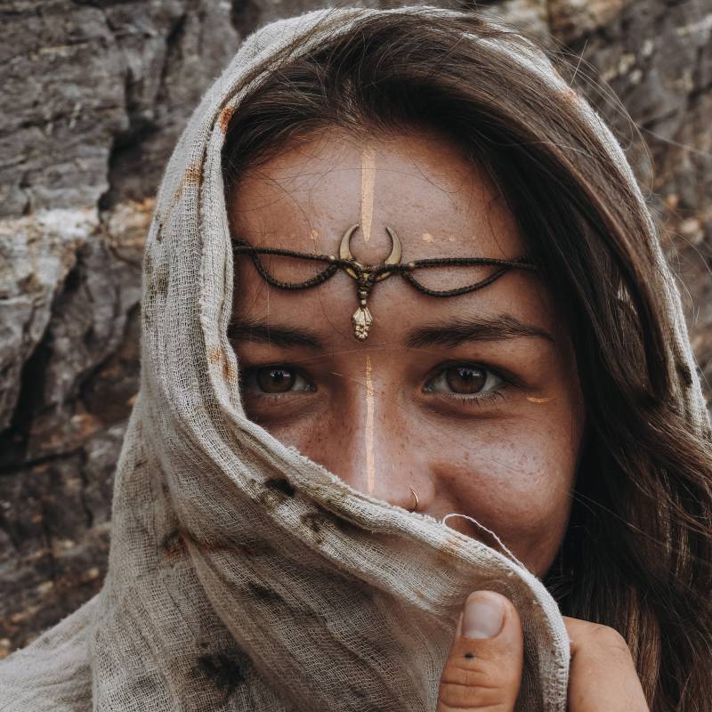 Isra Diadem | Braun Moonchild Magic Dark Boho Mondenergie Astrologie Mondkind Monkimee Isra Diadem | Braun Moonchild Magic Dark Boho Mondenergie Astrologie Mondkind Monkimee von MONKIMEE