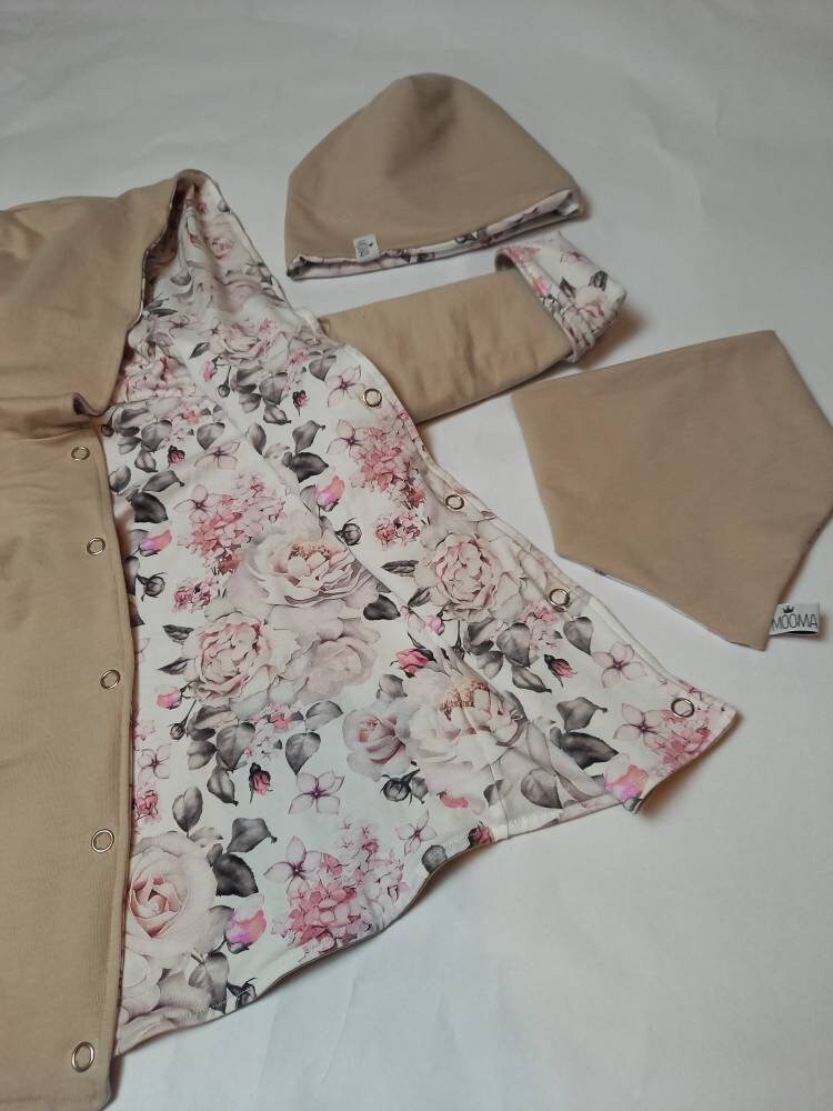 Wendejacke Mit Dazu Passender Mütze Und Dreiecktuch von MOOMAsz