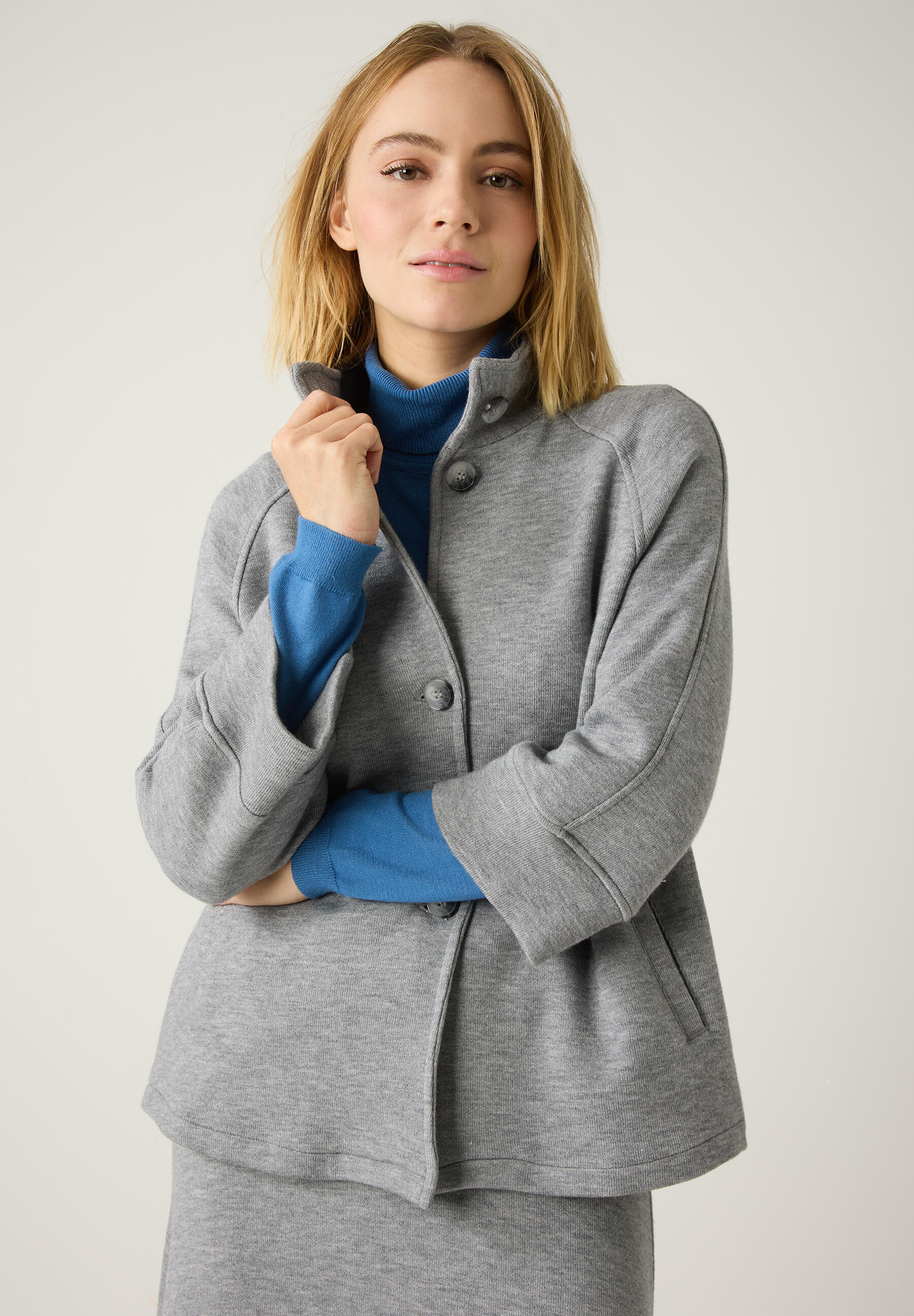 MORE & MORE - Sweatjacke grau - Gr. - 38 von MORE & MORE