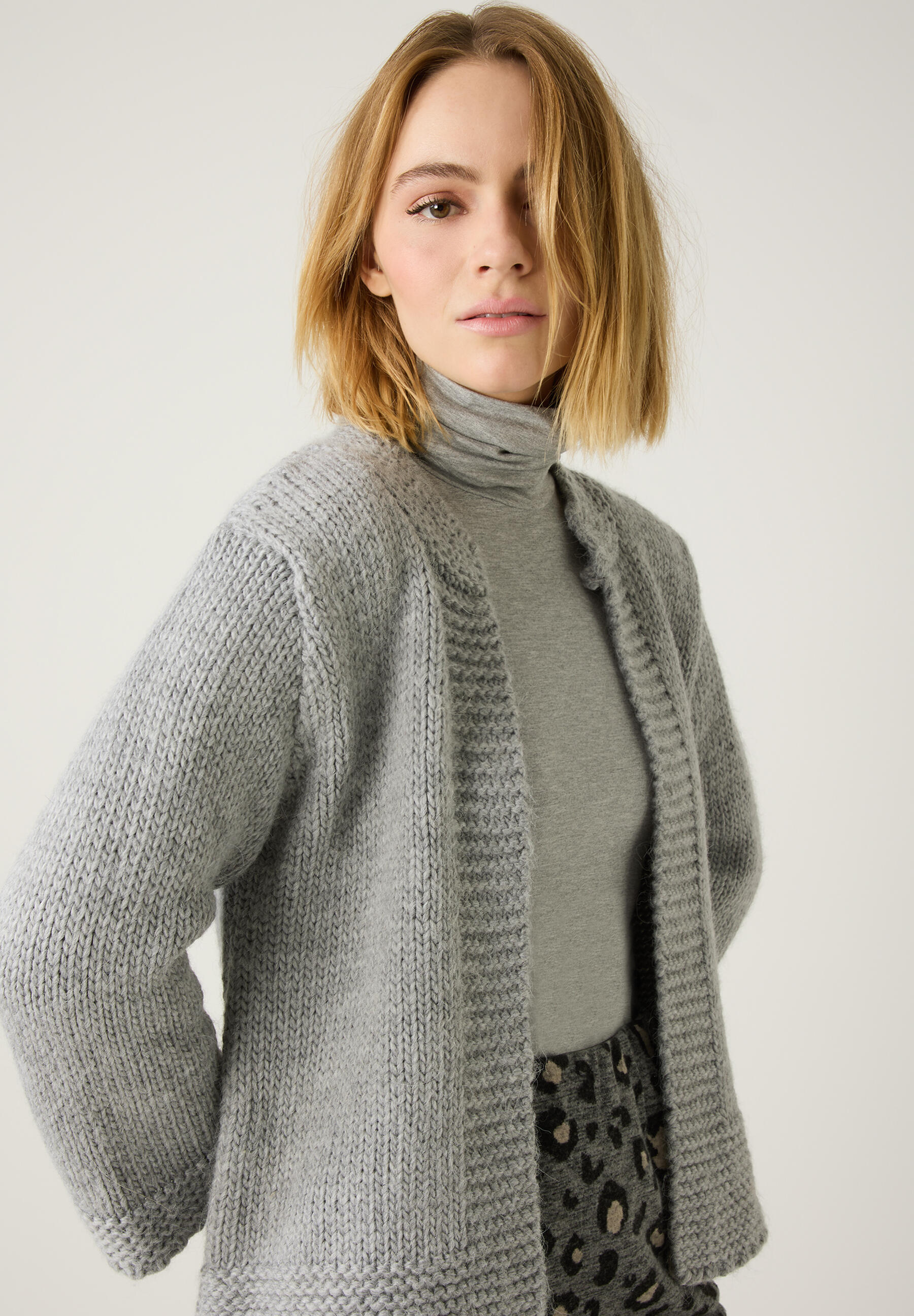 MORE & MORE - kurze Strickjacke grau - Gr. - 36 von MORE & MORE