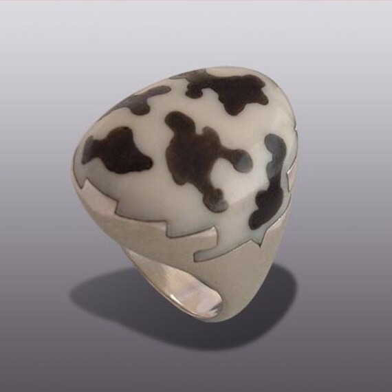 Kuh Ring. Silberne Kunst von MOSHIKOART