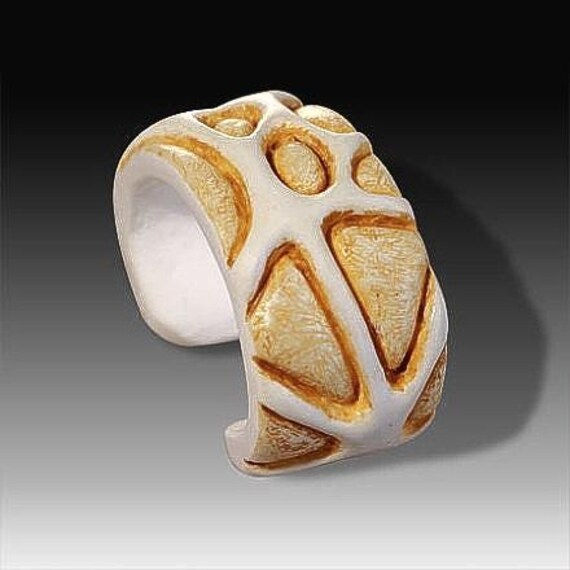 Lunar Topographie Manschette Armband von MOSHIKOART