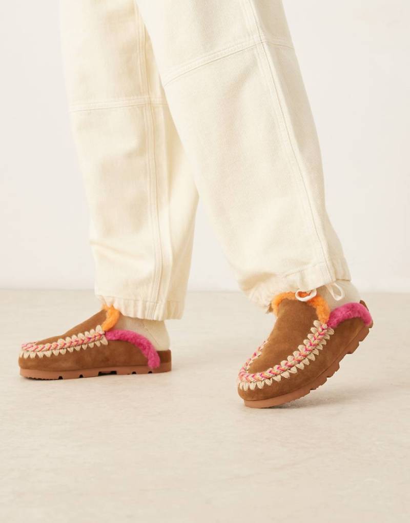 Mou - Mules in Cognacbraun aus Wildleder mit Ziernaht-Brown von MOU