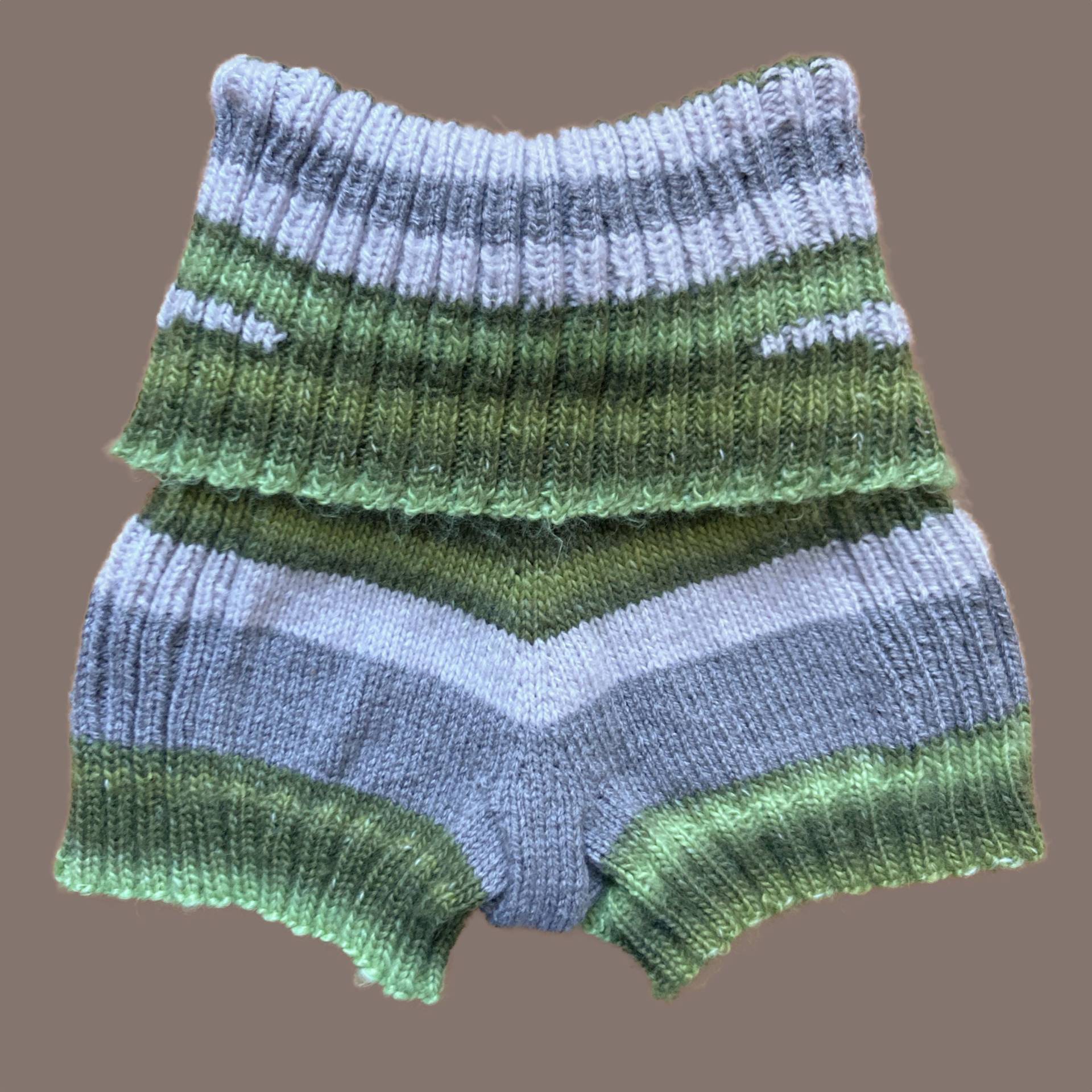 Gemütliche Warm-Up-Shorts, Handgestrickt, Größe M, Ballett, Yoga, Tanz Gemütliche Warm-Up-Shorts, Handgestrickt, Größe M, Ballett, Yoga, Tanz von MOVEtheCOLOUR