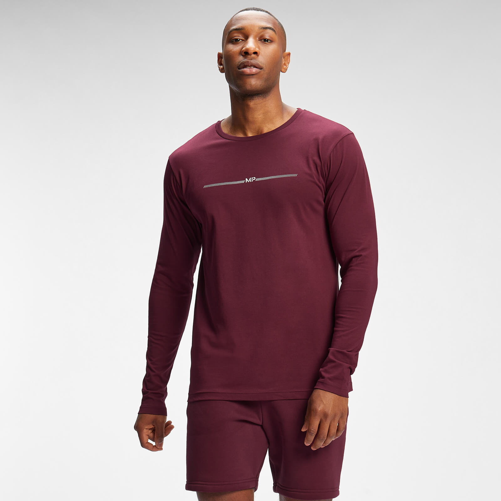 MP Herren Mini Mark Grafik Langarm T-Shirt — Merlot - XS von MP