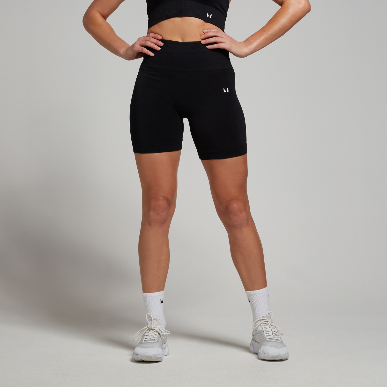 MP Women's Tempo Seamless Shorts - Black - XS von MP