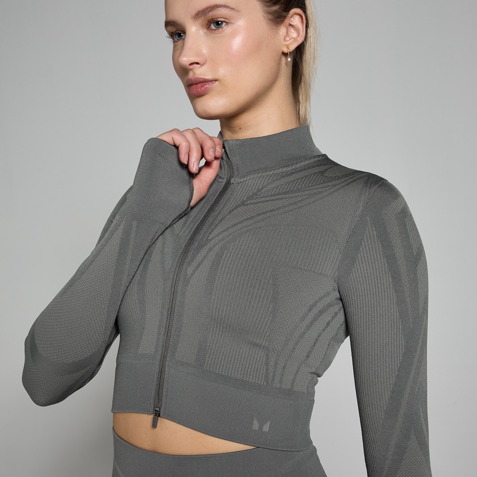 MP Women's Tempo Ultra Geometric Crop Seamless Jacket - Carbon - XS von MP