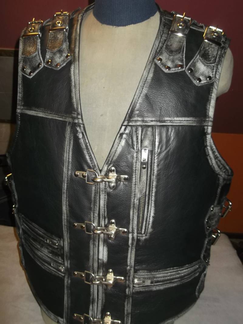 Bikerweste.schwarz -Scorpio. Echtleder-1, 6 Mm.leder Mit Abriebspuren.handarbeit von MPBikerTailor