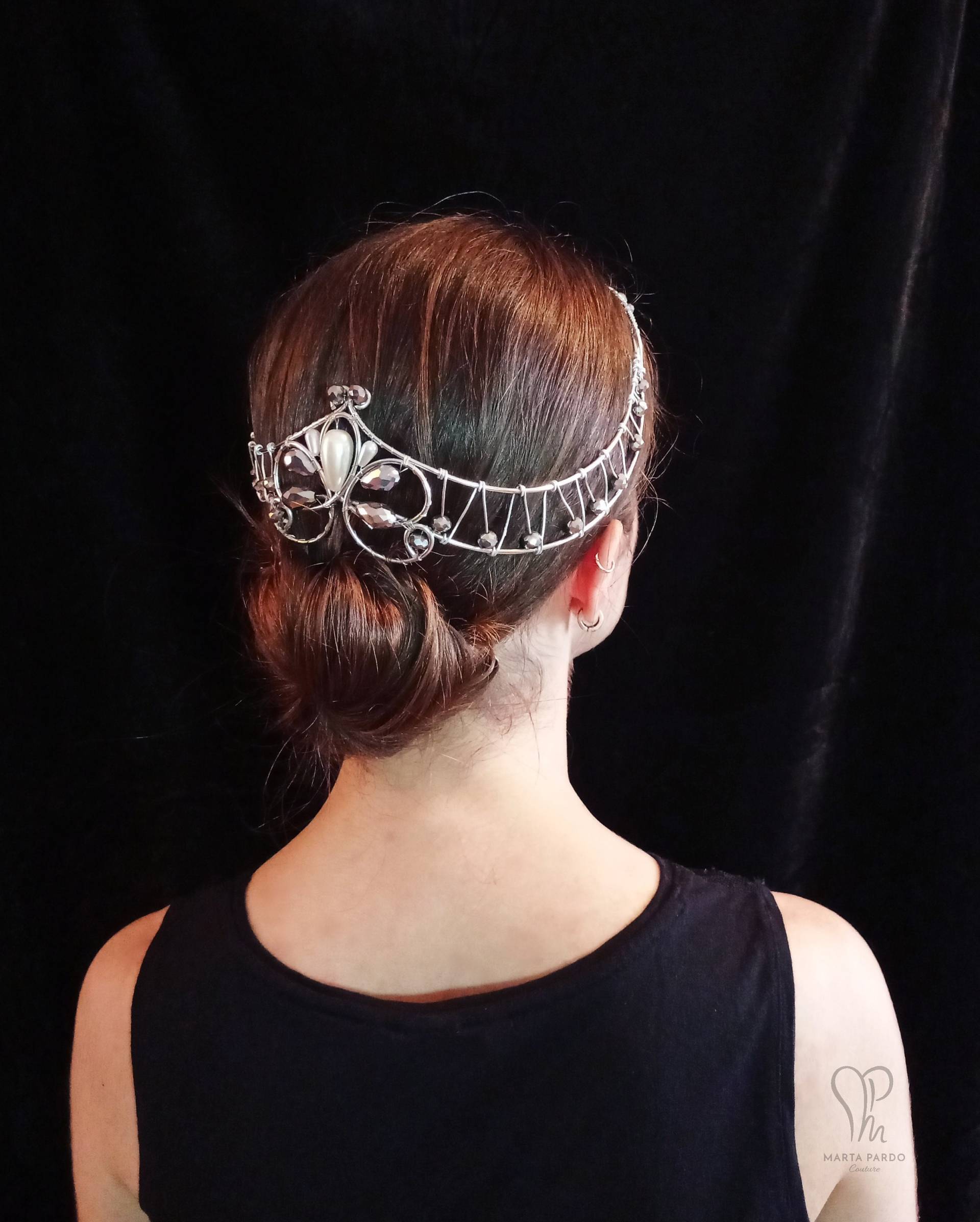 Ballett Tiara Sade Individualisierbar Silber/Gold Draht Tiara, Facettierte Kristalle, Glasperlen - Bayadere Shade, Mittelalterlicher Fantasy Elfen Ballett Tiara Sade Individualisierbar Silber/Gold Draht Tiara, Facettierte Kristalle, Glasperlen - Bayadere Shade, Mittelalterlicher Fantasy Elfen von MPardoCouture