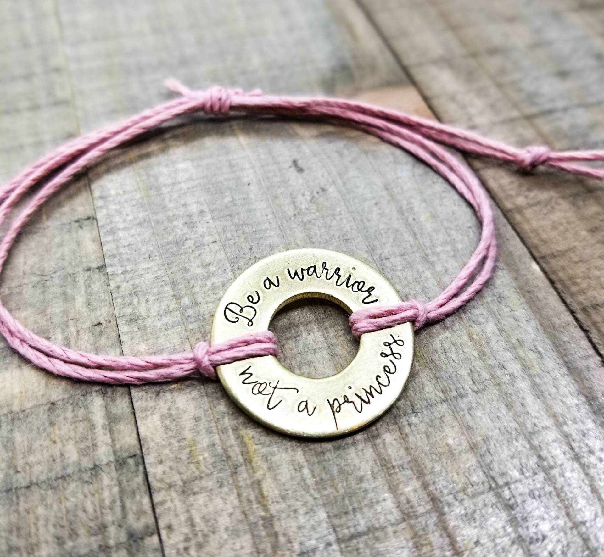 Benutzerdefinierte Armband-Personalisierte Scheibe Armband Für Frauen-Personalisierte Verstellbare Armband-Hanf Armband-Neue Jahre 2023 von MSDesignsOn3rd