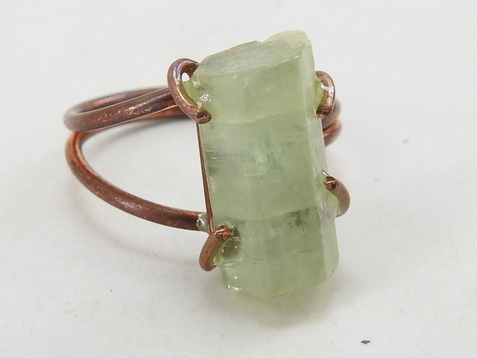 Aquamarine Natur Kristall Rau Drahtverpackung Kupfer Ring/16x8x8 Mm Ungefähr Lose Rohstein Personalisierte Geschenk Großverkauf Zubehör R4 Aquamarine Natur Kristall Rau Drahtverpackung Kupfer Ring/16x8x8 Mm Ungefähr Lose Rohstein Personalisierte Geschenk Großverkauf Zubehör R4 von MSGEMSCO
