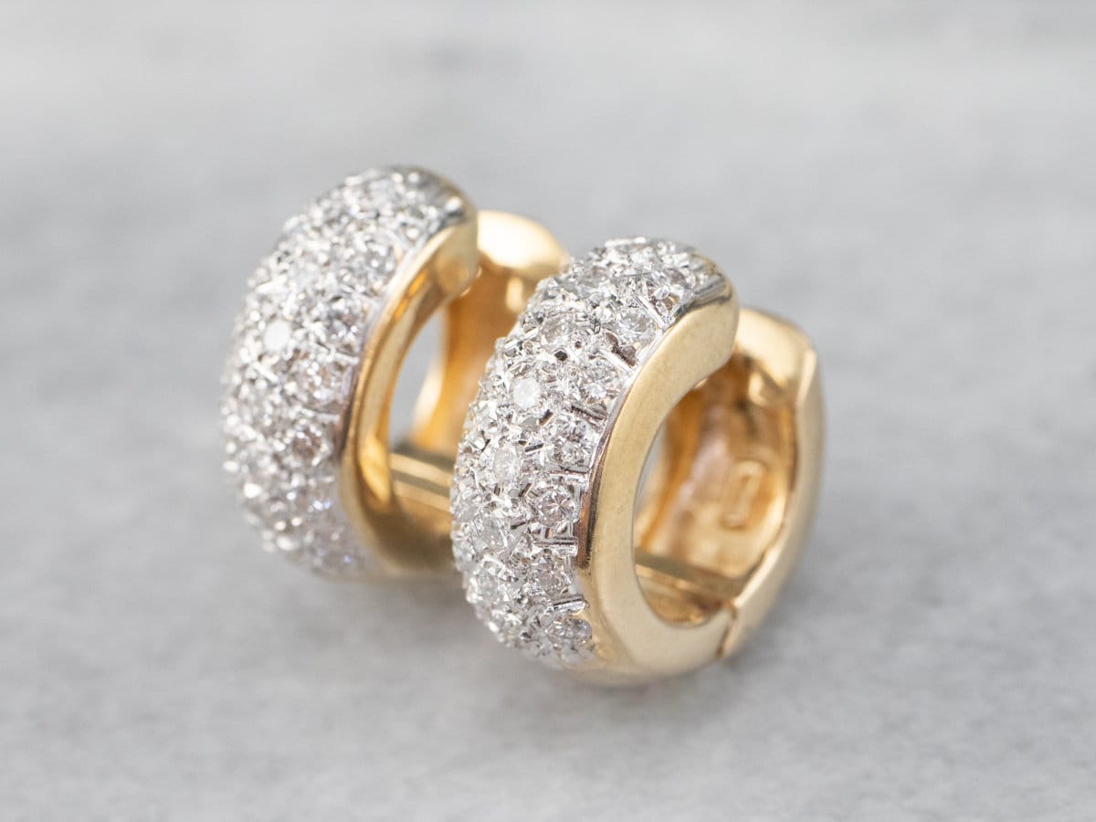 Diamant Pave Huggie Ohrringe, Gold Hoop Kleine Kreolen, Braut Schmuck, Jahrestag Geschenk, Geschenk Für Sie, 59x6L8Hf von MSJewelers