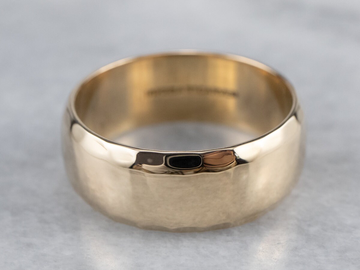 Gehämmertes Finish Gold Band, Breites Gelbgold Stapelband, Stapelring, Unisex Band, Hochzeit Band X8Zruj3L von MSJewelers