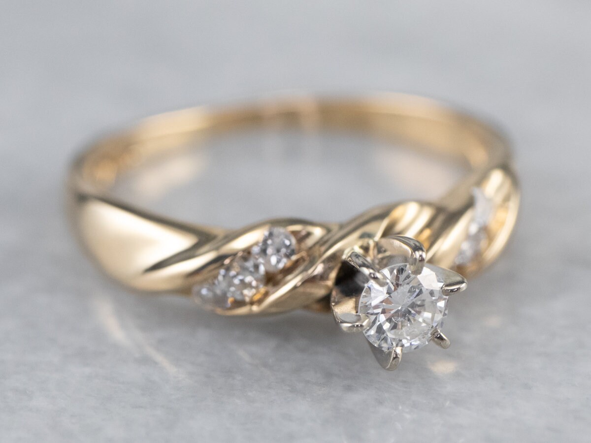 Verdrehender Gold Diamant Ring, Brillantschliff Verlobungsring, Vintage Verlobung 5Hjl6Cnf von MSJewelers