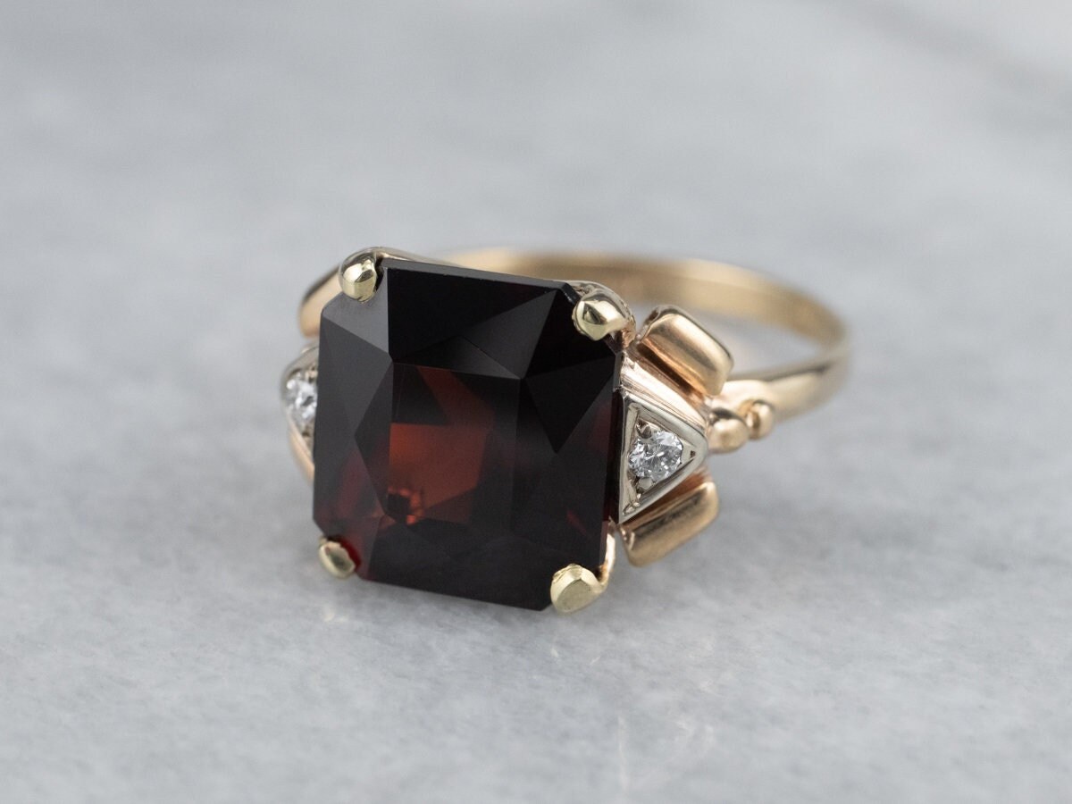 Vintage Granat Und Diamant Ring, Retro Ära Drei Stein Januar Geburtsstein, Jahrestag Geburtstag Geschenk A1550 von MSJewelers
