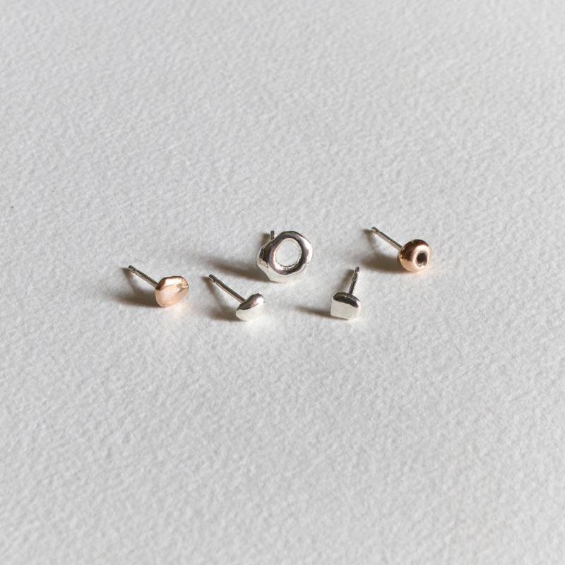 Zero Waste Mixed Shapes Ohrstecker Set - Zweifarbiges Ohrstecker-Set Aus Sterlingsilber Und Bronze Zero Waste Mixed Shapes Ohrstecker Set - Zweifarbiges Ohrstecker-Set Aus Sterlingsilber Und Bronze von MTCstudio