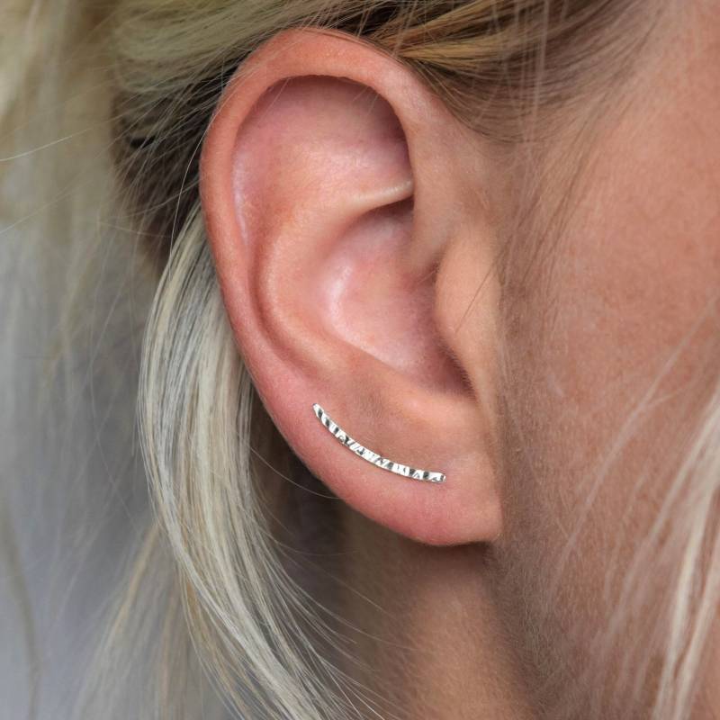 Ohr Kletterer - Ohrmanschette Silber Gehämmert Gehämmerte Ohrringe von MUKAstudio