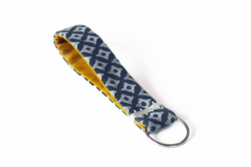 stoff Schlüsselanhänger, Kurzes Schlüsselband, Geschenk Für Frauen stoff Schlüsselanhänger, Kurzes Schlüsselband, Geschenk Für Frauen von MURIhandcraftedgoods